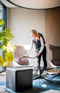 Aspiradora en Seco Tipo Mochila Karcher, Modelo Bvl 5/1, No. 1.394-272.0